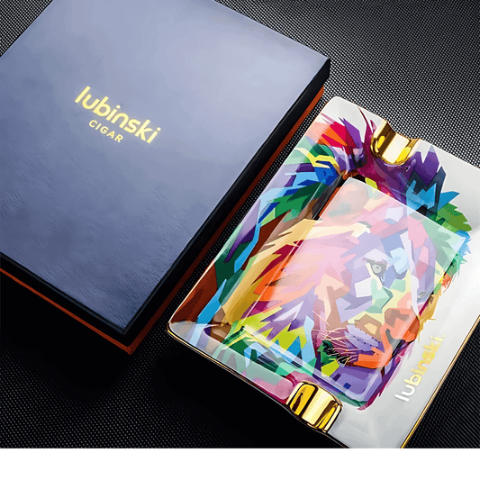 Cinzeiro de luxo Casa Vértice com caixa presente azul de acabamento refinado.