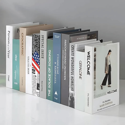 Estante de luxo decorada com kit de livros decorativos minimalistas e objetos de design