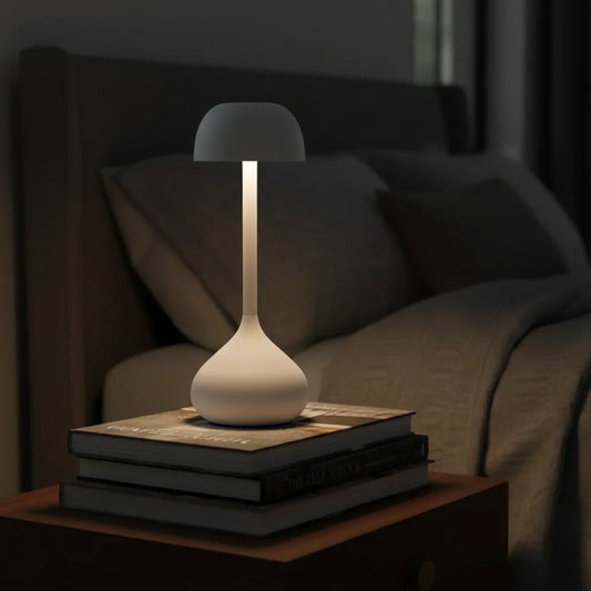 Abajur de cabeceira branco fosco formato cogumelo com luz LED confortável.