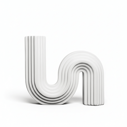 Castiçal arquitetônico em cerâmica branco 13 × 9 com acabamento liso e encaixe 2,1 cm para dinner candle
