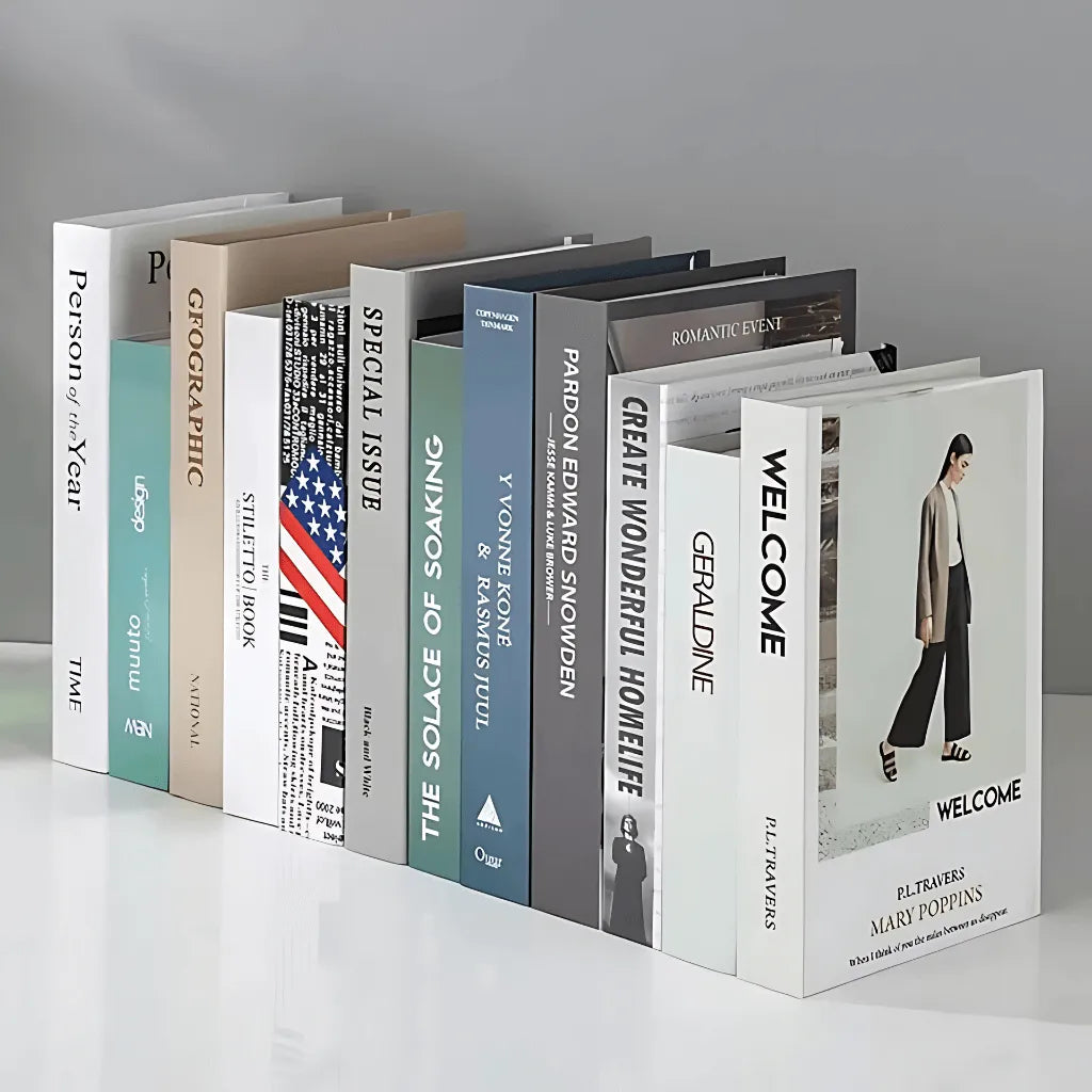 Estante de luxo decorada com kit de livros decorativos minimalistas e objetos de design