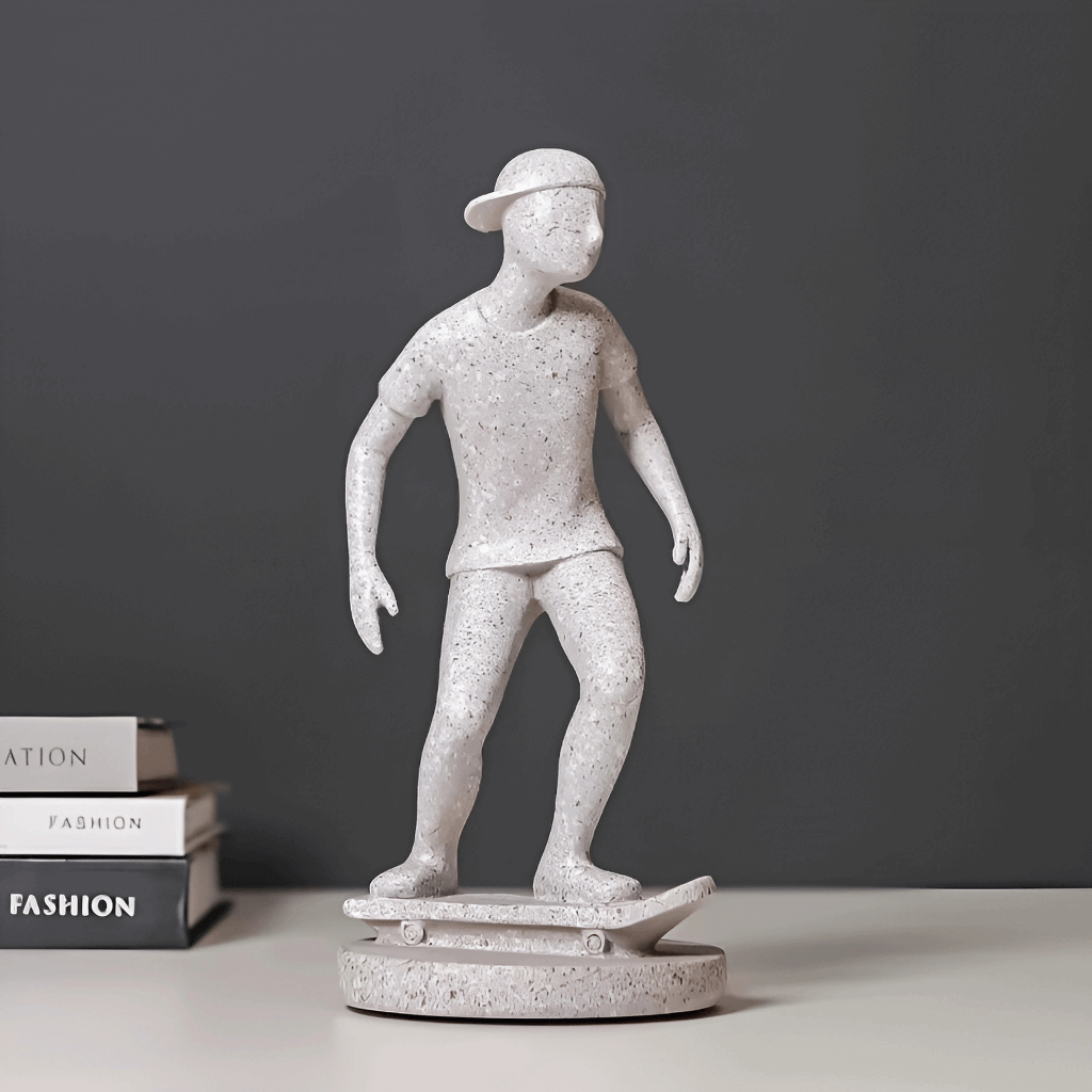 Estatueta esportiva skatista resina cinza decoração quartos atletas Casa Vértice