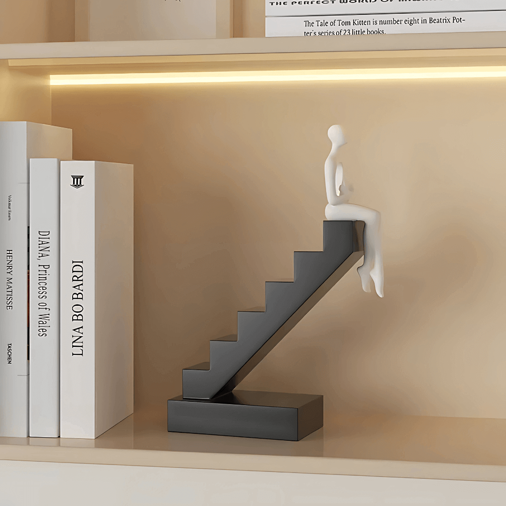 Estatueta minimalista conceitual figura escada para escritório biblioteca Casa Vértice