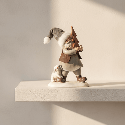 estatueta papai noel com árvore e cachorro em resina para decoração de Natal