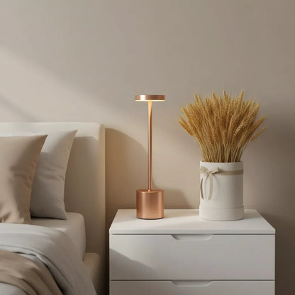 Luminária de Mesa Slim Tower