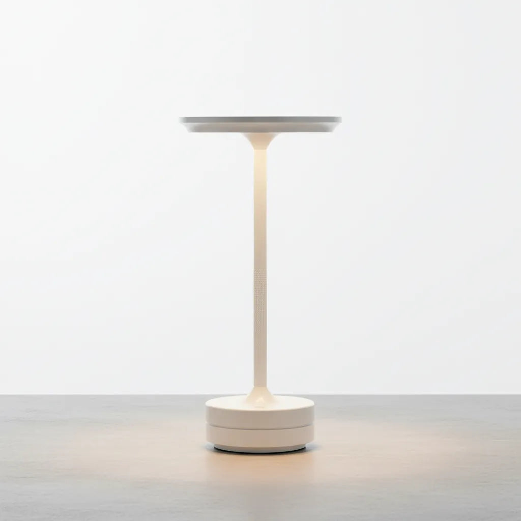 Luminária de mesa branca fosca Halo Minimalist com design italiano.
