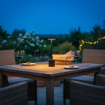 Luminária de Mesa Slim Tower