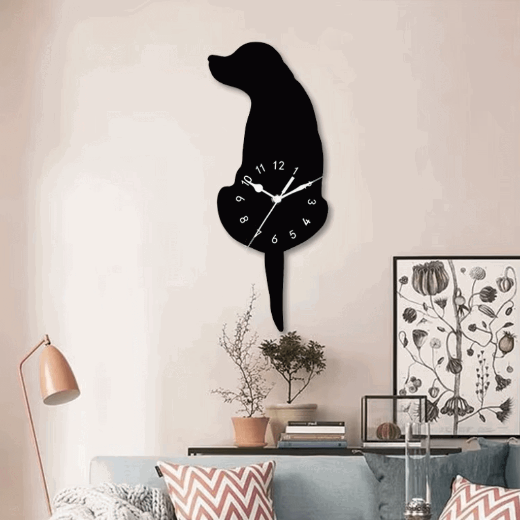 Relógio de parede dálmata branco pintas pretas rabinho balançante Casa Vértice