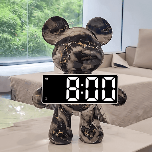 Detalhe do relógio digital de mesa estilo nórdico com funções alarme e temperatura Casa Vértice